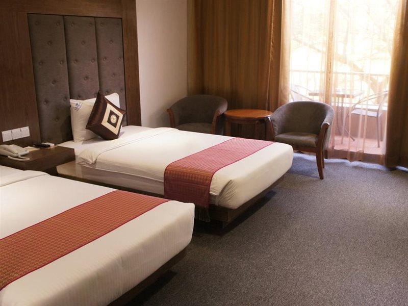 Angkor Howard Hotel Siem Reap Exterior foto