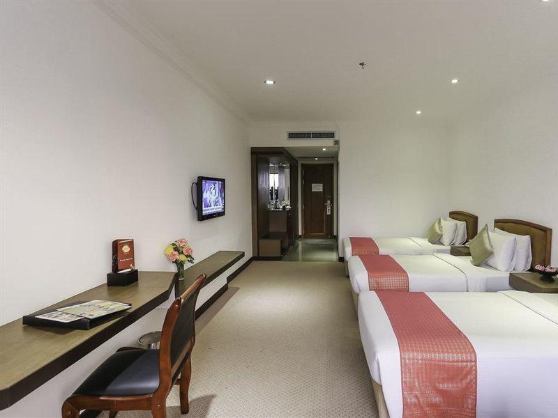 Angkor Howard Hotel Siem Reap Exterior foto