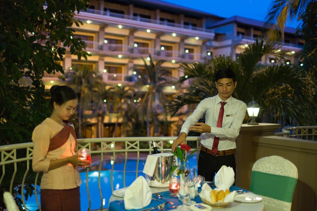 Angkor Howard Hotel Siem Reap Exterior foto