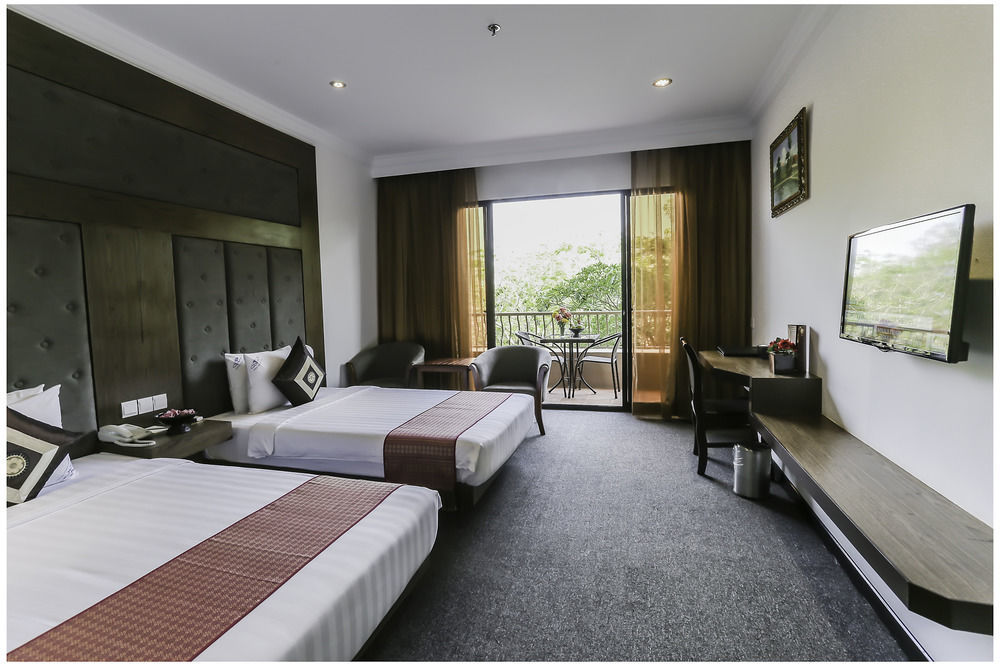 Angkor Howard Hotel Siem Reap Exterior foto