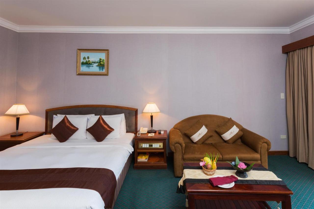Angkor Howard Hotel Siem Reap Exterior foto
